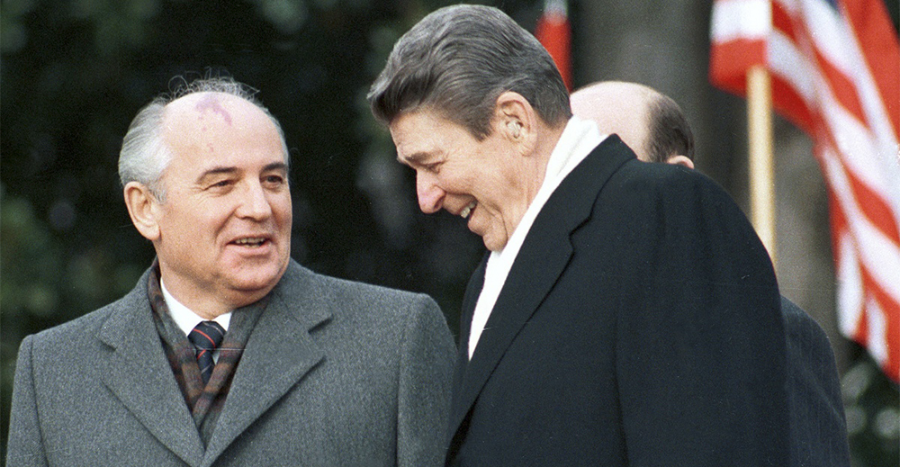 Trump vuole uscire dal trattato sul nucleare firmato da Reagan e Gorbaciov nel 1987