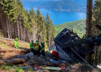 Cosa è successo alla funivia del Mottarone