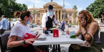 Italia quasi tutta in giallo: ecco la roadmap delle riaperture