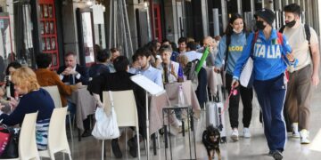 Tutta Italia in zona bianca, tranne la Valle d'Aosta. Ecco cosa cambia