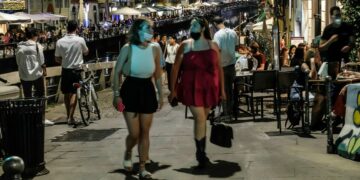Variante Delta, potrebbero tornare le zone rosse locali
