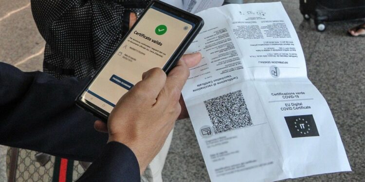 Green pass su modello Francia: la maggioranza si spacca