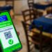 Dai ristoranti alla scuola: chi deve verificare il Green pass