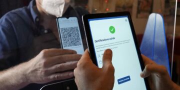Green pass in ristoranti e palestre: chi deve verificare il documento di identità