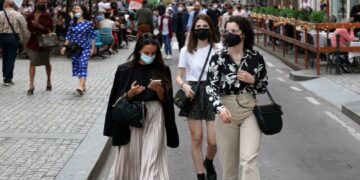 Rt in calo: tutta Italia in zona bianca tranne la Sicilia