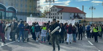 Dai portuali agli autotrasportatori: la protesta dei lavoratori No Gren pass si allarga