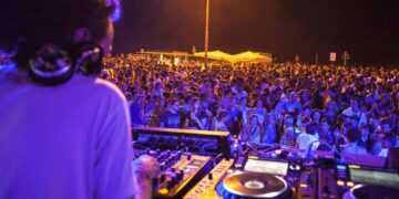 Il Cts dà l'ok alla riapertura delle discoteche in zona bianca