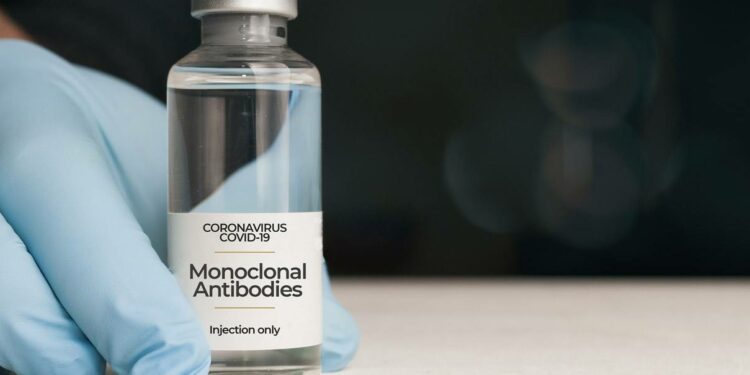 Il caso dei monoclonali inutilizzati: in sette mesi somministrate solo 12mila dosi su 80mila
