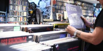 Il vinile sorpassa il cd, ma rischia di sbandare