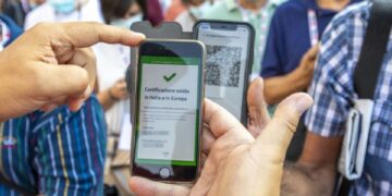 Scaricati oltre 100 milioni di Green pass, ma l’impennata è dovuta ai tamponi