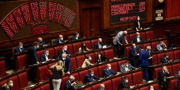 Green pass obbligatorio anche per i parlamentari: la decisione della Corte costituzionale