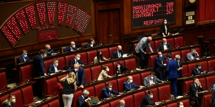 Green pass obbligatorio anche per i parlamentari: la decisione della Corte costituzionale