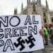 «Campi di concentramento per i no vax»: cresce il clima d’odio alimentato da leggi e Dpcm