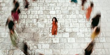 Rachele Andrioli, “fimmana de mare” ai confini del mondo