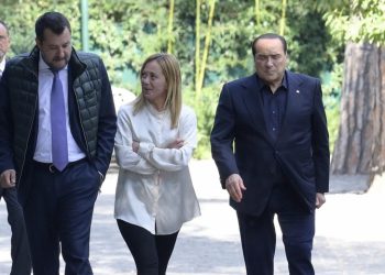 Il centrodestra diviso perde