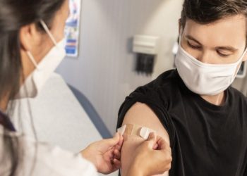 Le miocarditi non sono tra gli effetti del Covid