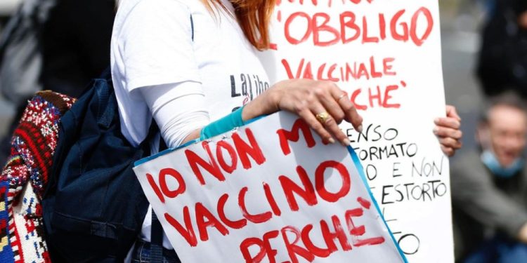 https://pickline.it/2022/07/17/vaccini-alterano-il-dna-sentenza-rivoluzionaria-reintegra-psicologa-non-vaccinata/