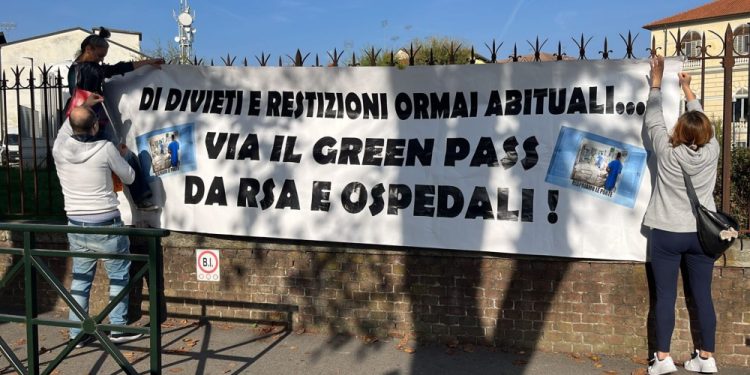 Il paradosso del Green pass in ospedali e Rsa