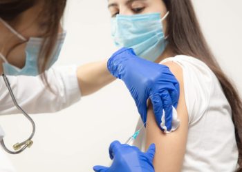 Le testimonianze dei danneggiati da vaccino