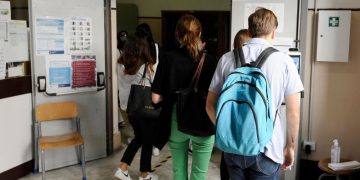 Scuola, le restrizioni anti-Covid non sono ancora finite