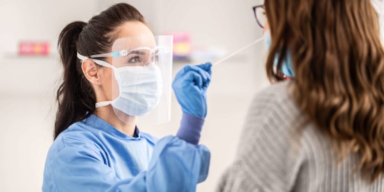 Su quarantena e tamponi da Schillaci solo proclami