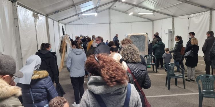 In Lombardia tornano le “vax night”: quarta dose anche ai dodicenni