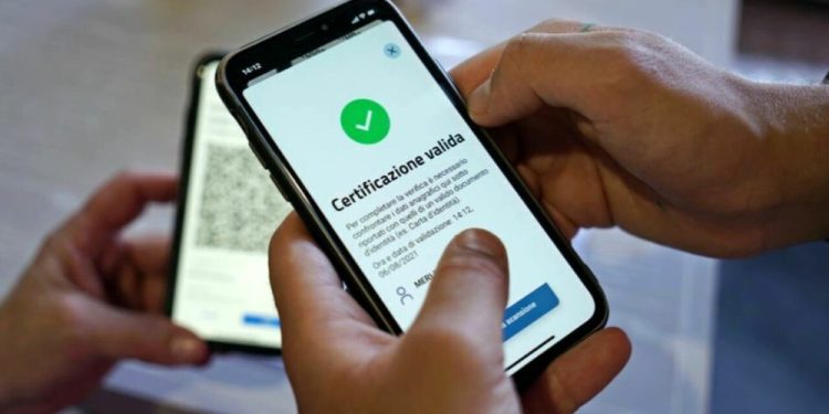 Ospedali e Rsa chiedono ancora il Green pass