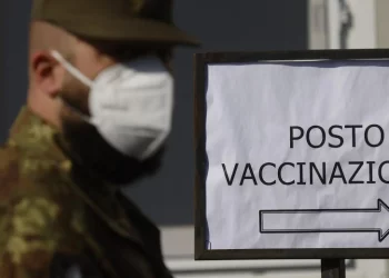 Consulta: «Per i militari l’obbligo vaccinale è incostituzionale»