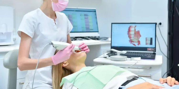 Apparecchio ortodontico per bambini: «È necessario intervenire precocemente»