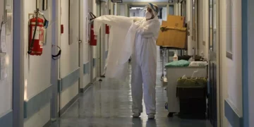Quale giustizia per i morti di “tachipirina e vigile attesa”?