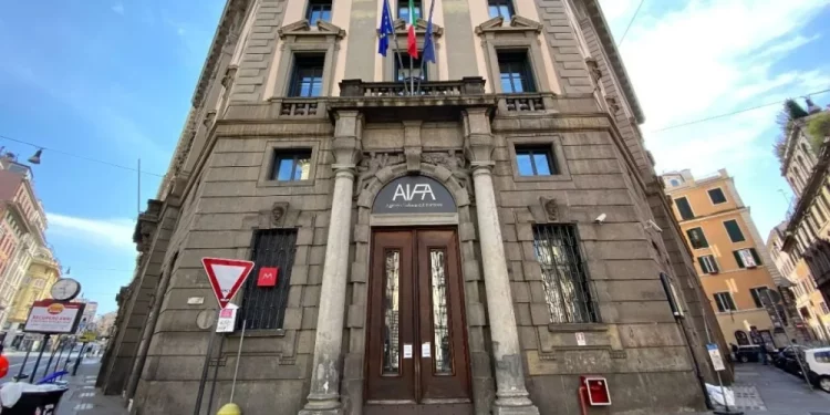 Così l’Aifa ha manipolato i dati sui vaccini
