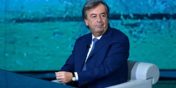 Il Covid è diventato un raffreddore? Sì, lo ammette anche Burioni