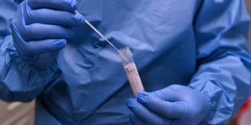 Covid, ultimo atto: stop all’isolamento per i positivi