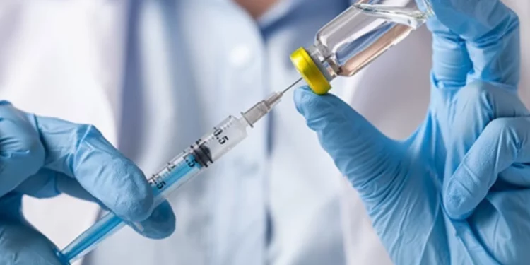 Via libera all'accesso ai dati sulle morti "sospette" dopo il vaccino anti-Covid