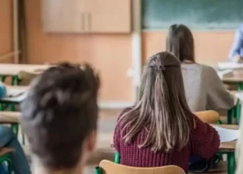 Riaprono le scuole e puntualmente ritorna l’incubo Covid