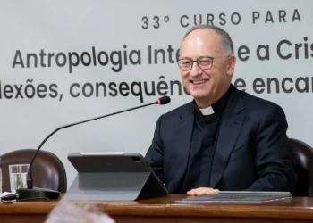Antonio Spadaro, Fiamma nella notte (Sette parole per immaginare il futuro), Edizioni Ares, Milano, 2021, euro 14,00.