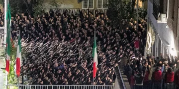 Il saluto fascista è reato?