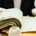 Esame di documenti rinvenuti nei depositi