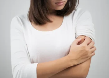 Dermatite da contatto allergica: quando la pelle chiede aiuto